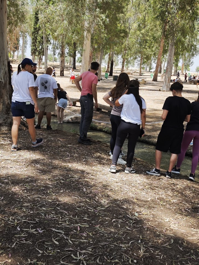 מודדים את מהירות זרימת המים ואת ספיקת המים בתל אפק